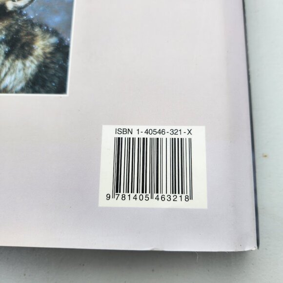 Spirit of the Wolf: Hardcover Book Coffee Table Decor Mythical Hunter of the Wil - Picture 4 of 16